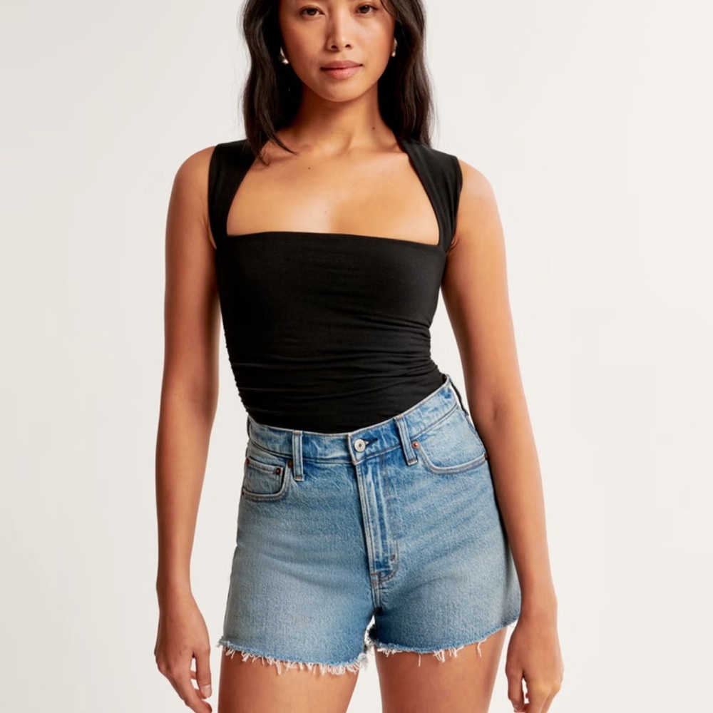 Abercrombie & Fitch Ava black top